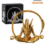 Фігурка Alien Meditation Чужий (Xenomorph) у позі медитації Золотий (12 см)