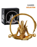 Фігурка Alien Meditation Чужий (Xenomorph) у позі медитації Золотий (12 см)-thumb