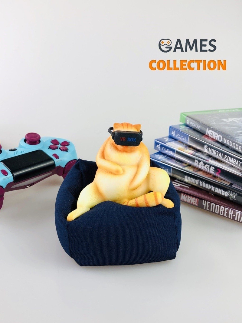 Кіт в окулярах VR на подушці (фігурка)-thumb